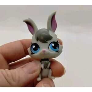 Littlest Pet Shop Authentic # 3293 Gray G4 Bunny Rabbit Blue Eyes